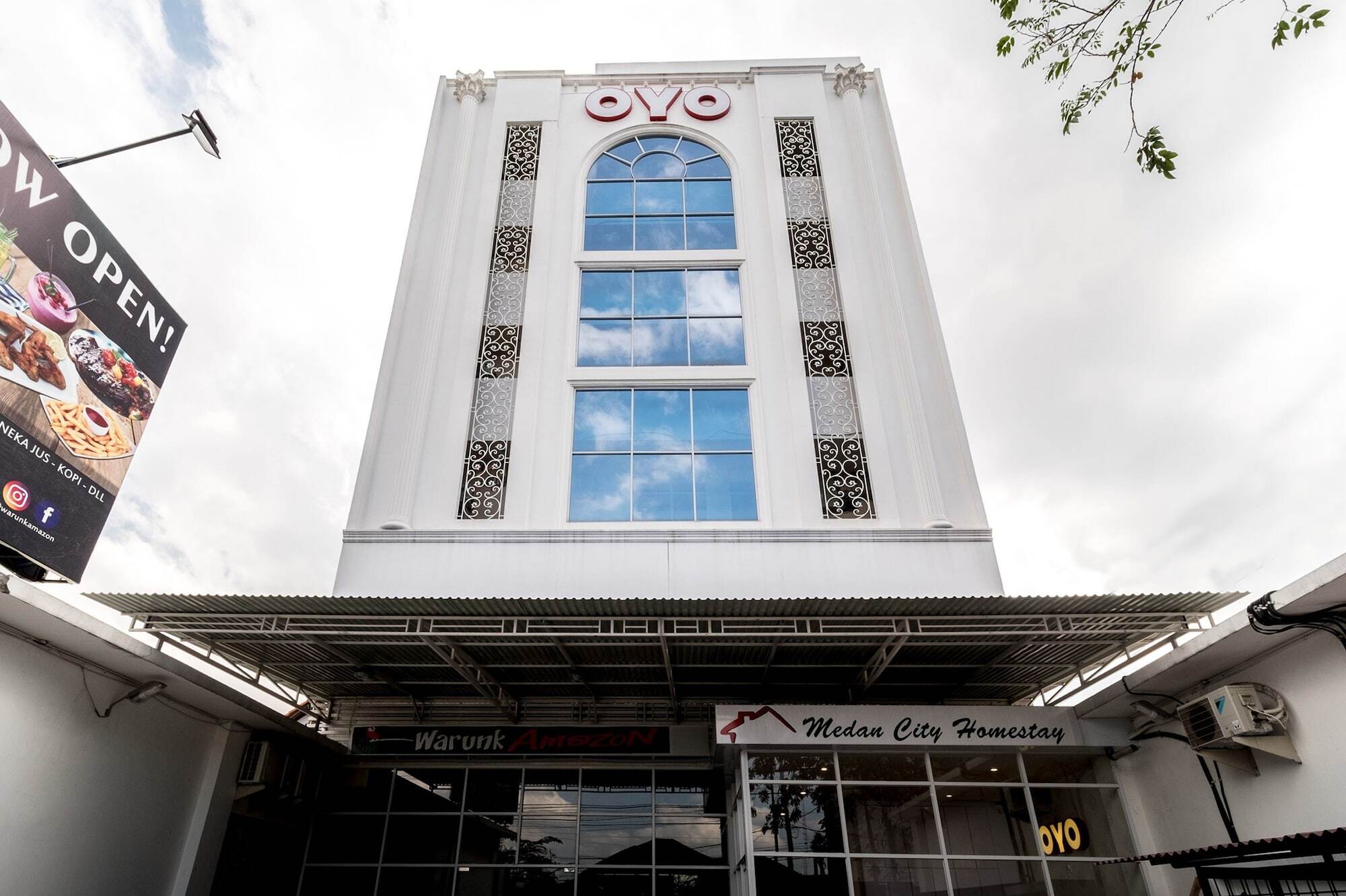 ホテル Oyo 291 メダン シティ シャリアー エクステリア 写真